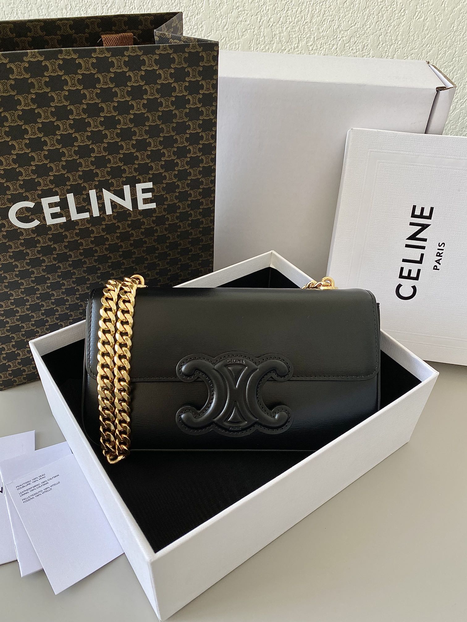 20 Kette EMBOSSED ARMPIT BAG Schwarz Kalbsleder