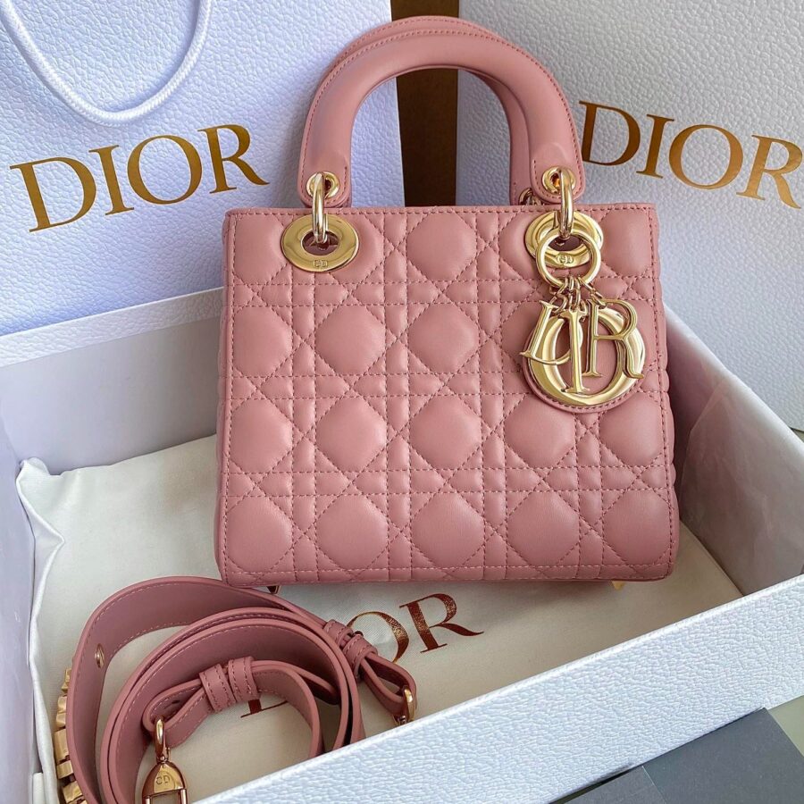Designer handbag pink – front view