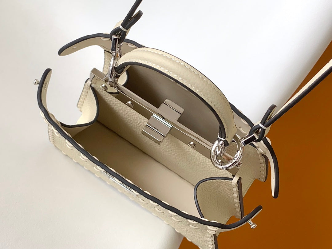 Peekaboo ISeeU Petite 20 Bag elfenbeinfarbenes Leder Shw