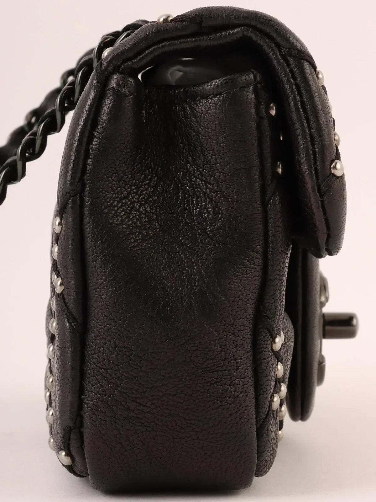 Chanel Around Made Studs Turn-Lock Chain Handtasche Mini Schwarz