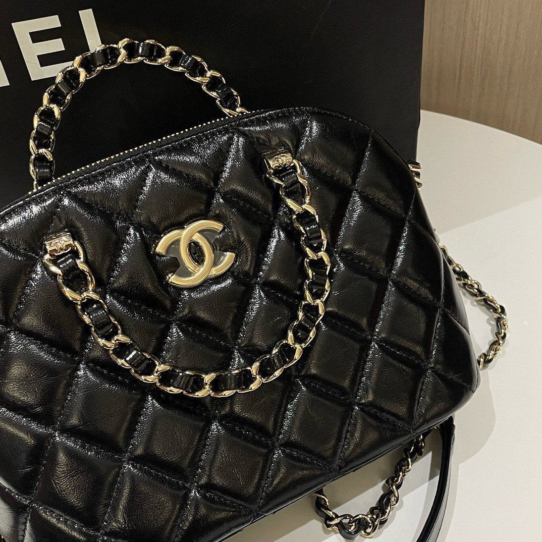 Chanel b Alma Handtasche Small Schwarz Leder