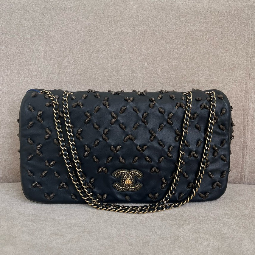 Chanel Schwarz Limited Umhängetasche